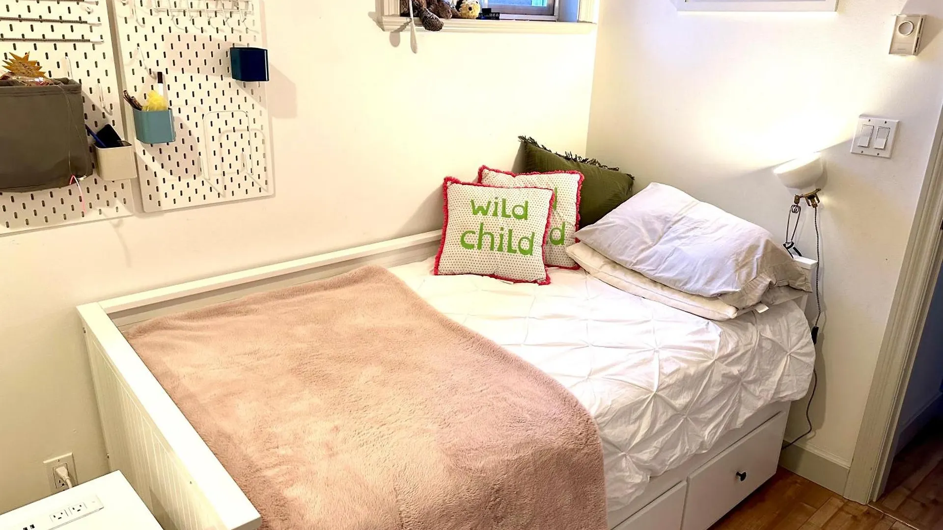 Boutique Beach Apartment Βανκούβερ 0*,  Καναδάς